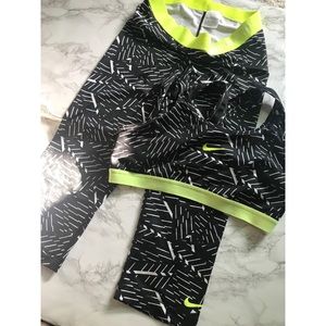 Nike matching leggings and sports bra